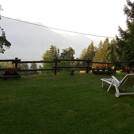 Casa Nel Bosco شقة Charvensod