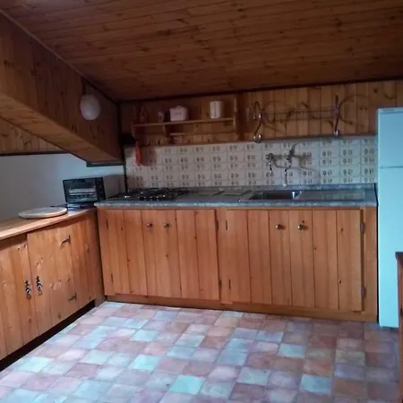 Casa Nel Bosco شقة